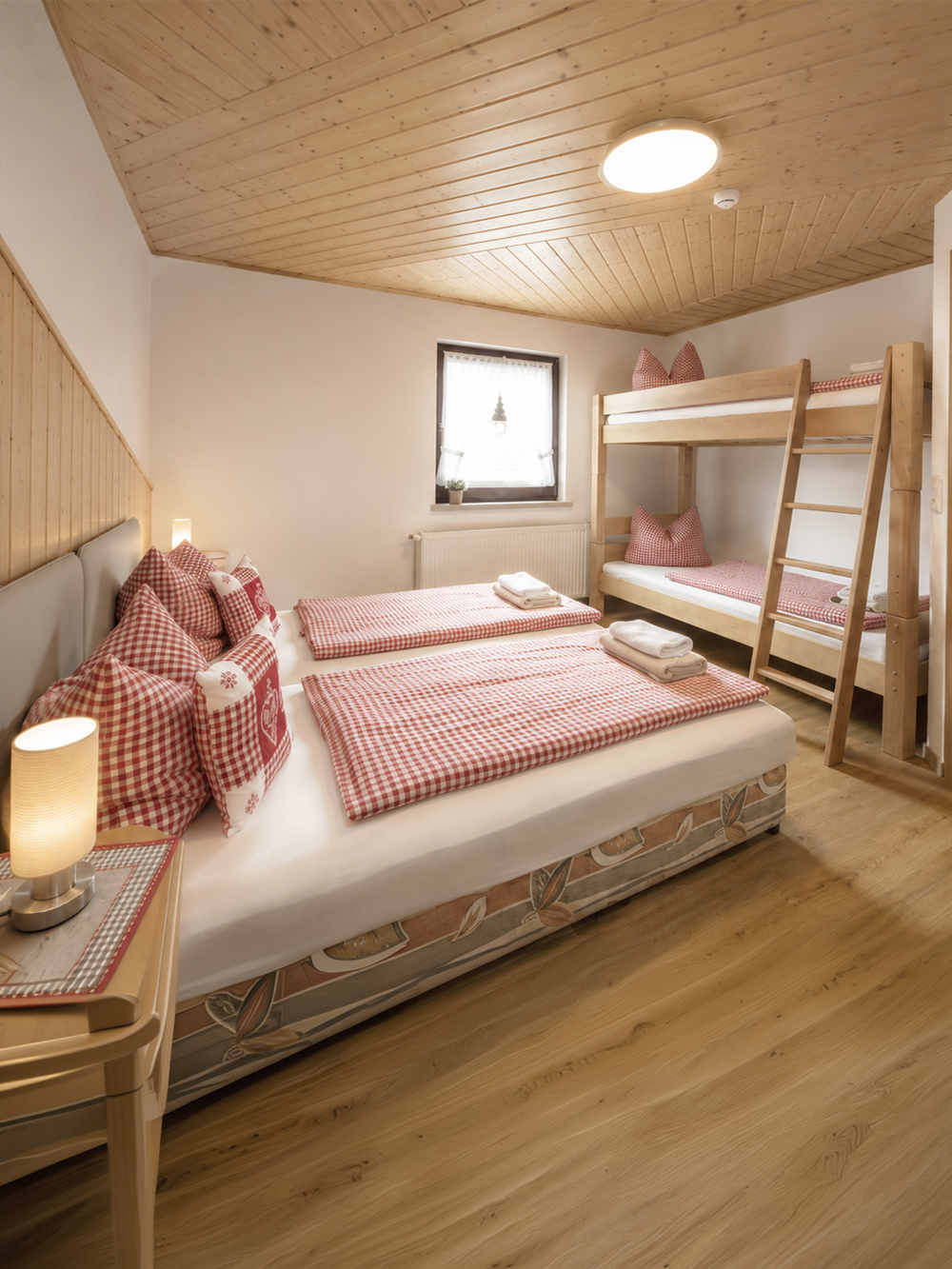 Schlafzimmer im Gruppenhaus Kanzlersgrund